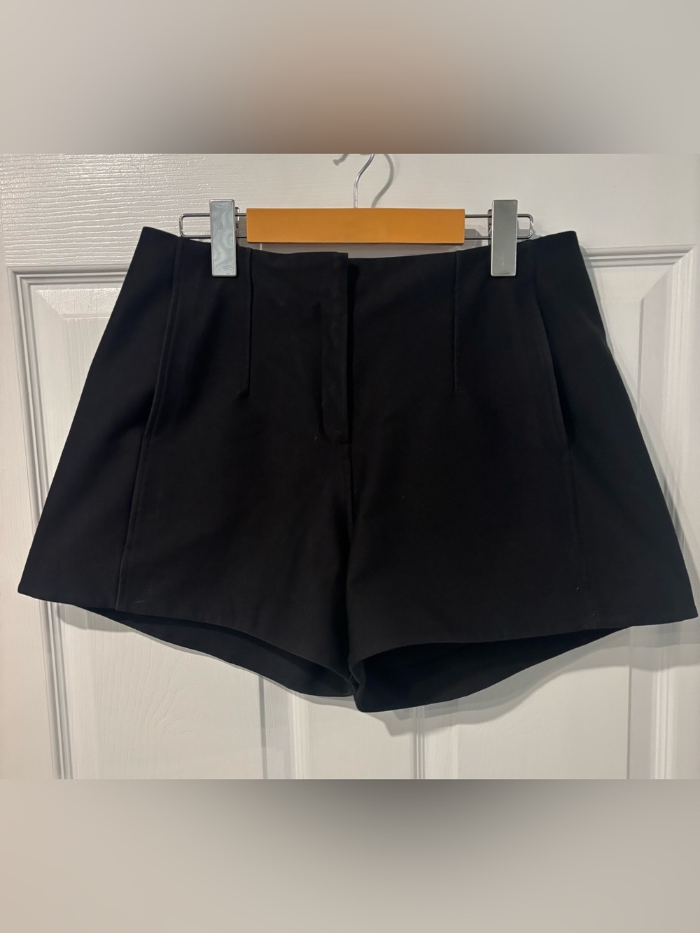 Lululemon Daydrift Pleated High-Rise Shorts